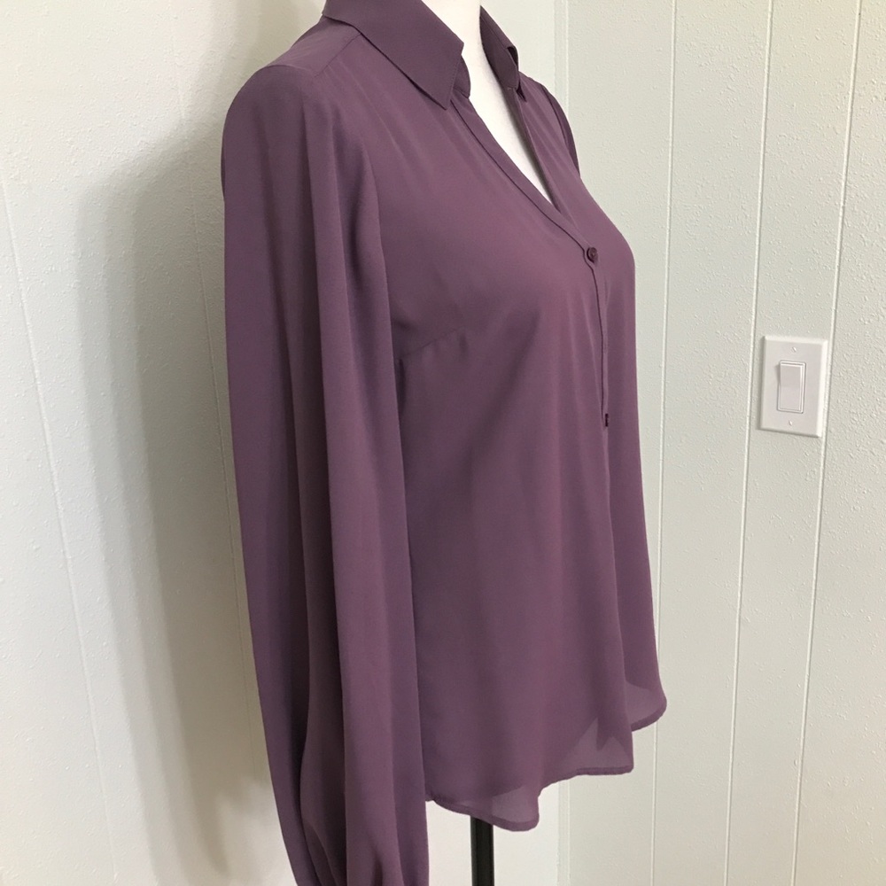 Princess like button down - Picture 4 of 6